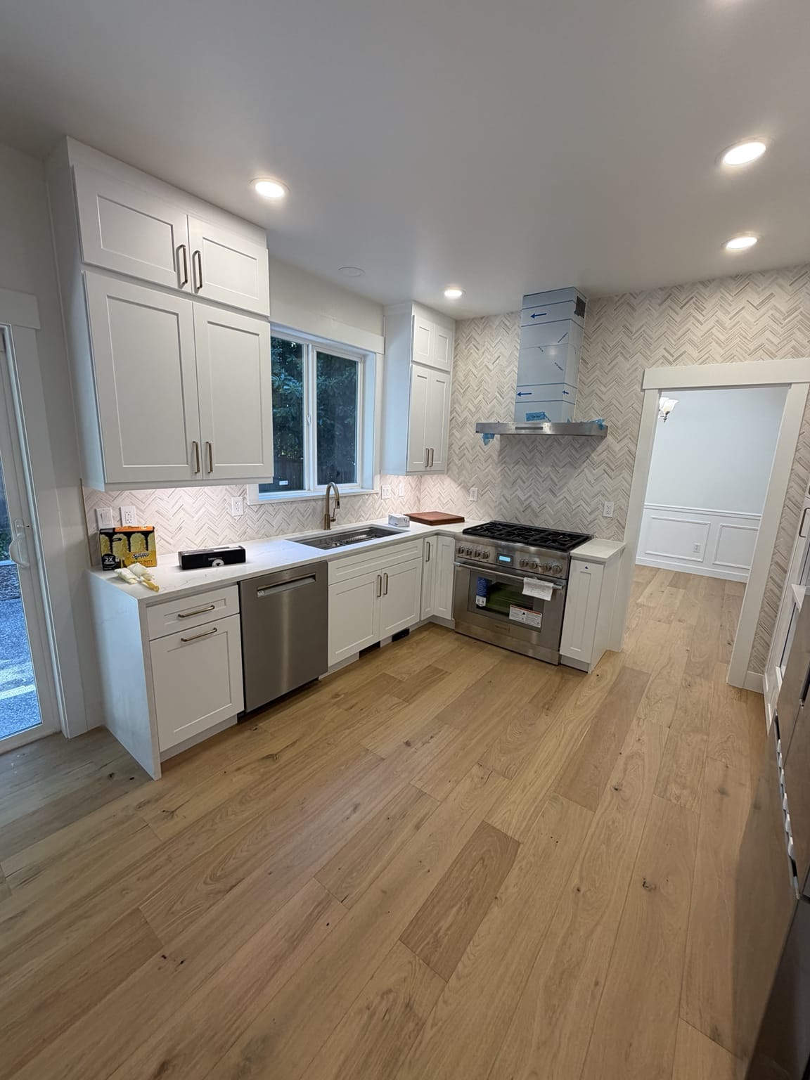 New cooking and cleanup area in completed North Seattle kitchen remodel